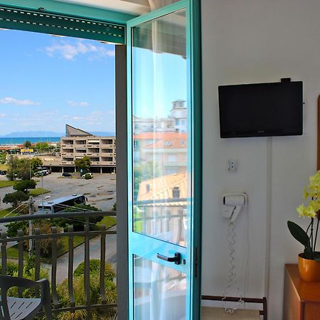 Hotel Puccinelli Lido di Camaiore Exterior photo