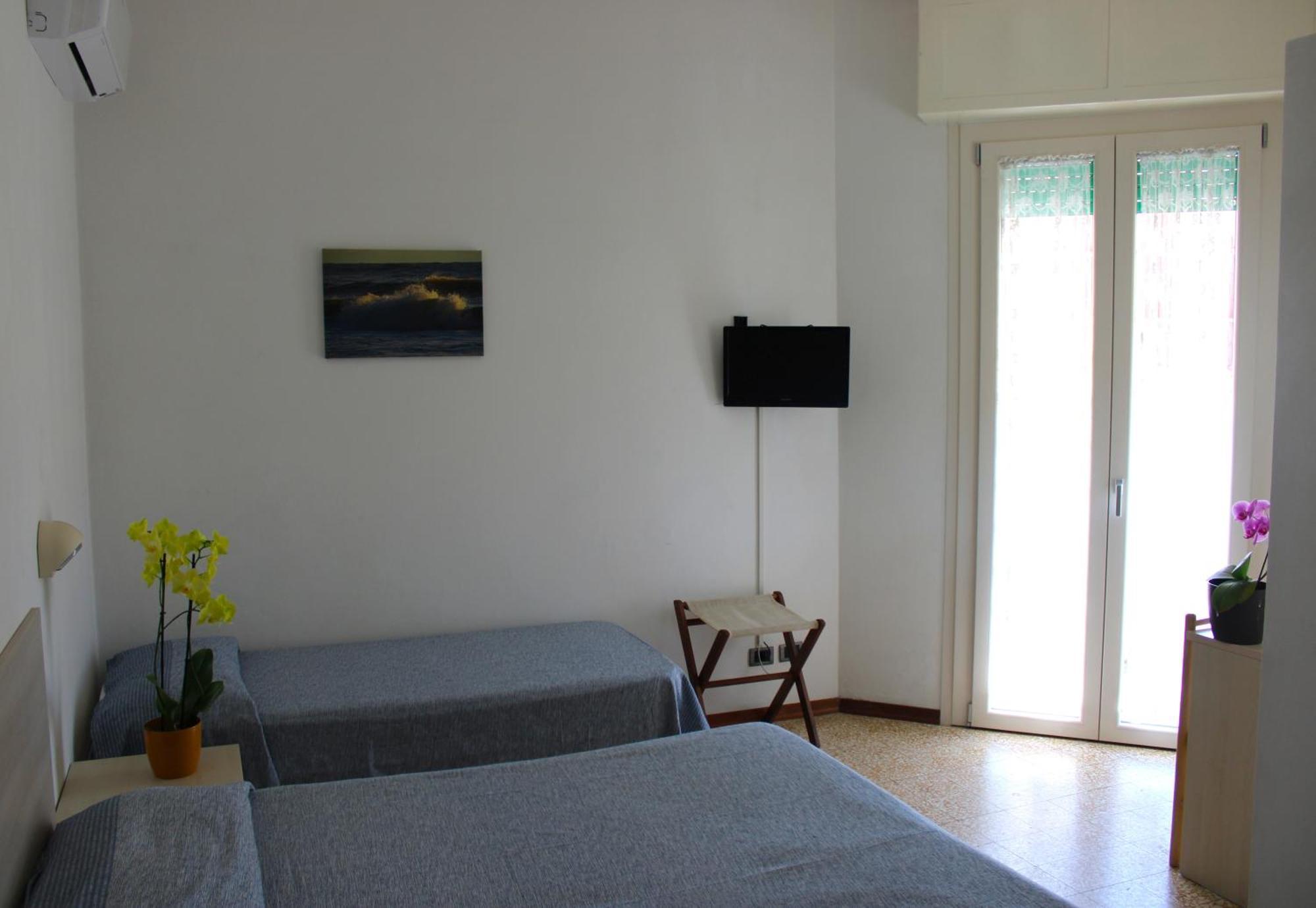 Hotel Puccinelli Lido di Camaiore Room photo