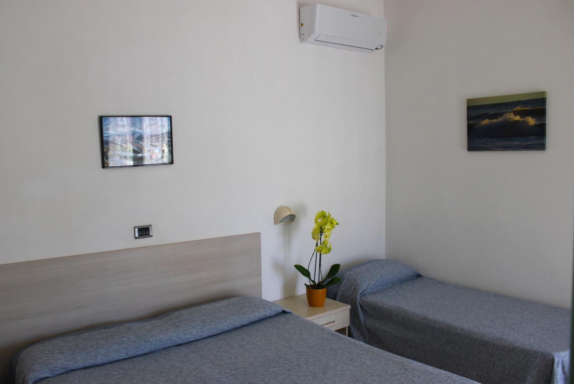 Hotel Puccinelli Lido di Camaiore Room photo